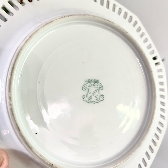 Vintage CS Bavaria Carl Schumann Reticulated Plate Women Eating Grapes Decor - Picture 4 of 4